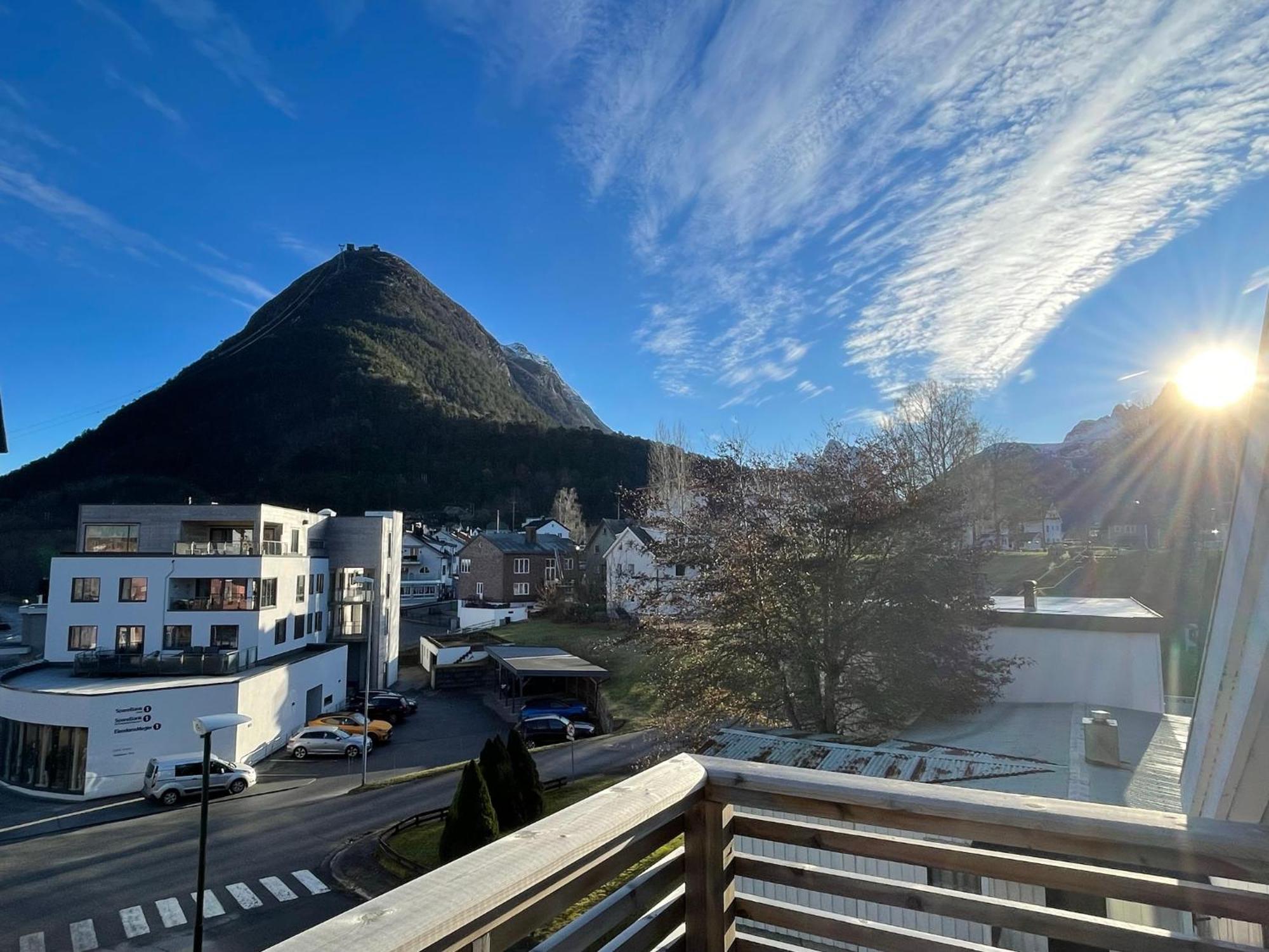Bakkebo Rampestreken Apartment Andalsnes Exterior photo
